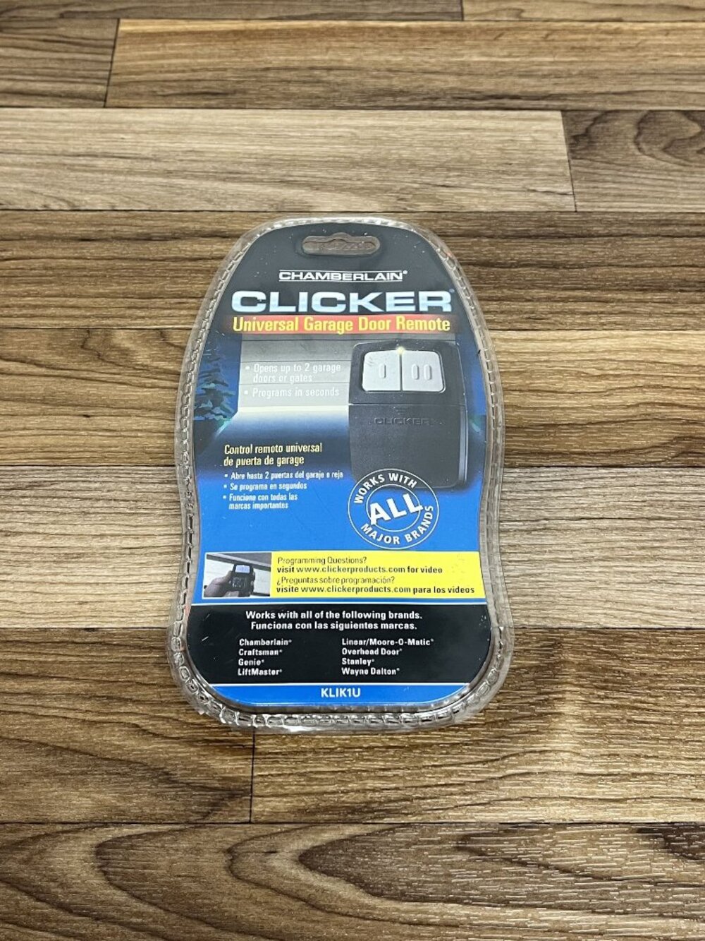 Chamberlain KLIK1U Clicker Universal 2 Button Garage Door Remote New Sealed